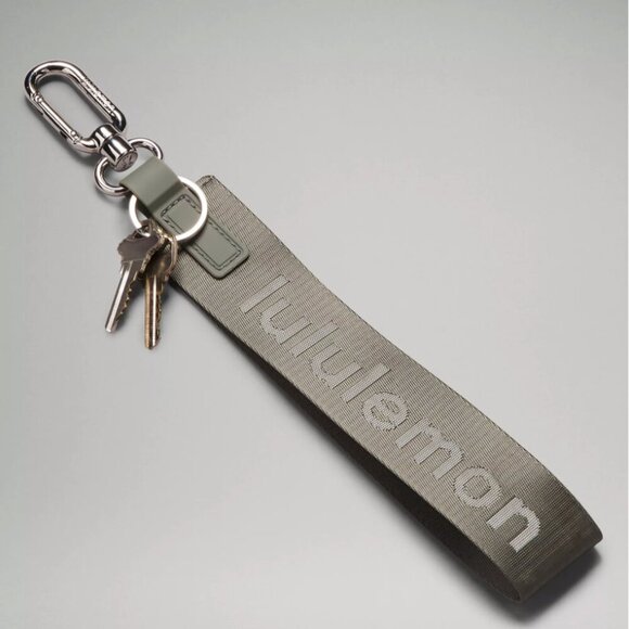 Lululemon Never Lost Keychain Grey Sage/White Opal (NWT) - Picture 1 of 7